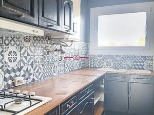 Vente appartement 3 pièces 54.06 m² à Chalons-en-champagne (51000)  79 900 €