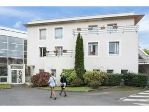 Vente appartement 1 pièce 23 m² à Saint-Amand-Montrond (18200)  104 595 €