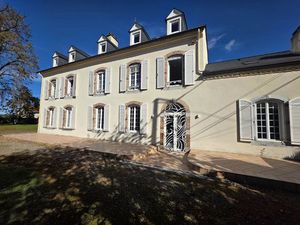 Vente maison 16 pièces 564 m² Pau (64000)