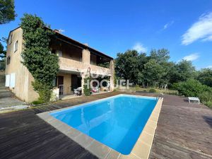 Vente maison 10 pièces 277 m² Montauriol (66300)