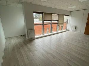 A VENDRE BUREAUX 320 M²