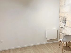 Location appartement 1 pièce 17 m² à Beaucaire (30300)  350 €