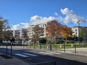 Vente appartement 3 pièces 69 m² Sathonay-Camp (69580)
