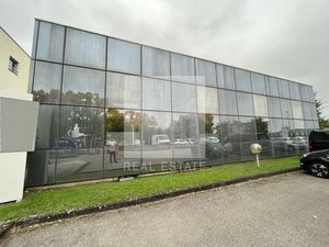 Location bureau 718 m² à Dardilly (69570)