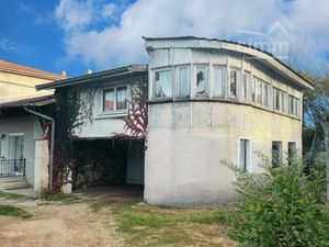 Maison de village à Manthes