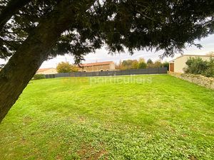 Vente terrain 950 m² à Chiré-en-Montreuil (86190)  49 990 €