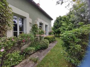 Charmante maison ancienne en pierre grand terrain arboré