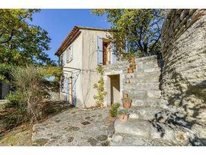 Charmante maison provençale avec piscine et vue Luberon
