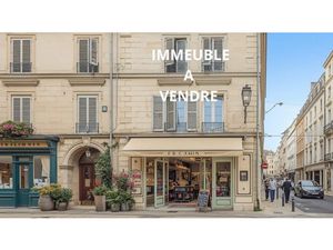 Vente immeuble 7 pièces 198 m² à Arles (13200)  600 000 €