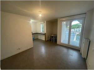 Location appartement 47 m² à Beziers (34500)  430 €