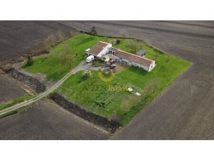 Maison de plain-pied isolée à vendre – Grande propriété sa