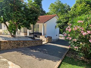 ST BONNET DE MURE secteur Hôtel de ville / Parc du Château - Maison individuelle de 135 m²