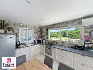 Rians Villa T4 garage +T2 sur 1200 m² à pied du village