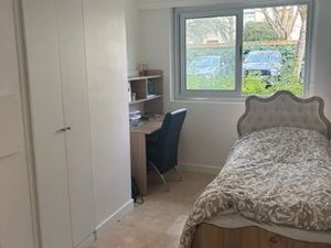 Location appartement 3 pièces 55 m² à Saint-Germain-en-Laye (78100)  1 390 €