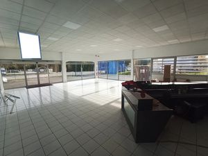 Location locaux professionnels 442 m² à Limoges (87000)  5 000 €