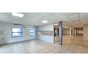 Location locaux professionnels 200 m² à Saint-Martin (97150)  4 800 €
