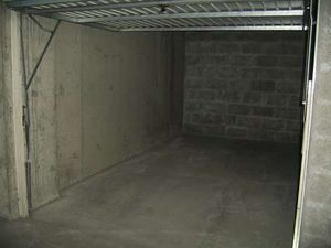 Location Garage box et parking à Vannes (56000) : à louer / 15m² Vannes