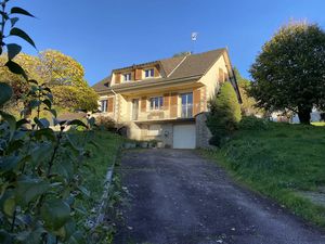 Vente maison 5 pièces 155 m² à Peyrat-le-Château (87470)  158 050 €