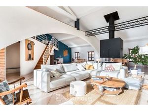 Maison de caractère avec terrasses et volumes exceptionnels