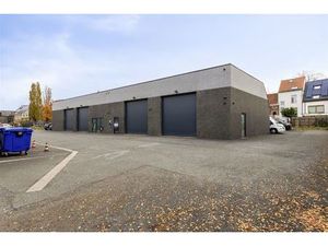 Commercieel te huur in Sint-Amandsberg