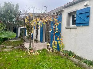 Vente maison 4 pièces 62 m² à Saint-Ciers-du-Taillon (17240)  119 460 €