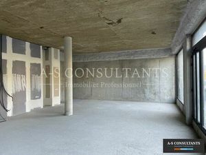 Location bureau 58 m² à Saint-Genis-Pouilly (01630)