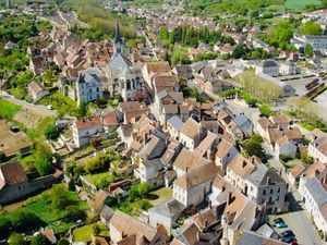 Vente maison 7 pièces 252 m² à Chatillon-sur-loire (45360)  187 500 €