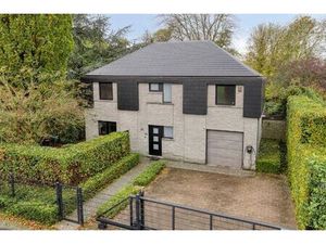 Rustig gelegen villa in het groen