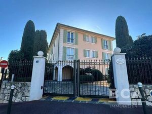 Appartement de luxe 2 chambres en location à Saint-Jean-Cap-Ferrat  Provence-Alpes-Côte d'