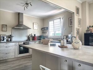 Vente maison 6 pièces 176 m² à Chalons-en-champagne (51000)  295 200 €