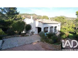 Vente Maison à Roquebrune-sur-Argens (83380) : à vendre / 264m² Roquebrune-sur-Argens