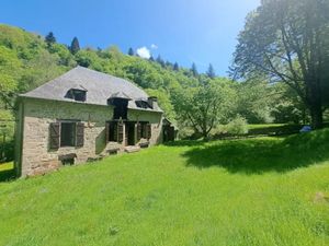 Vente moulin 6 pièces 230 m² à La Roche-Canillac (19320)  455 000 €