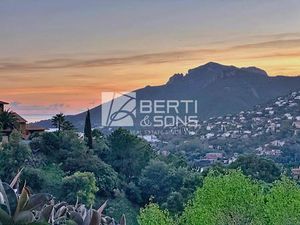 Théoule-Sur-Mer - Appartement 27m2 avec terrasse - vue Esterel et mer - garage