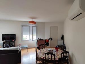 Location meublée appartement 3 pièces 65 m² à Thouars (79100)  630 €
