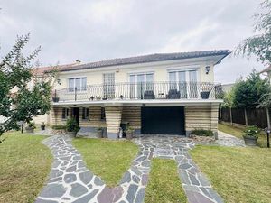 Vente maison 5 pièces 175 m² Champs-sur-Marne (77420)