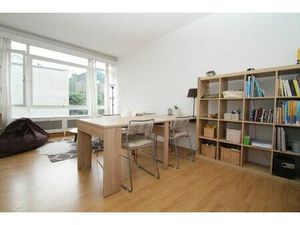 Appartement à louer   Ixelles (VBD53328)