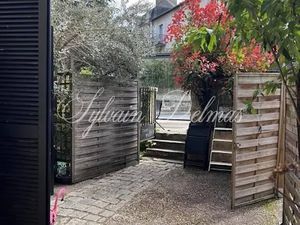 Vente locaux professionnels 318 m² à Poitiers (86000)  770 000 €