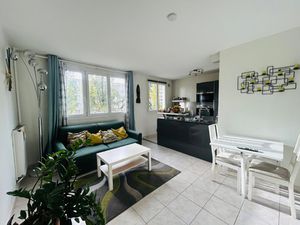 ** SUBLIME APPARTEMENT DE 2 PIECES DE 42m2 SITUE SUR LA PLAC