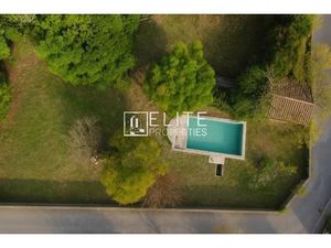 TERRAIN CONSTRUCTIBLE DE 1000m² – MOUGINS