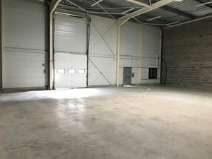 Location local d'activités POITIERS 950 m²