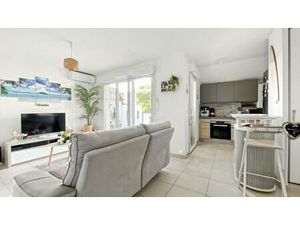 Tout à pied - Fréjus proche plages  Base Nature et Centres Commerciaux