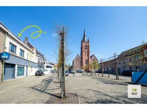 Ruime gezinswoning met tuin  3 slaapkamers en een grote garage