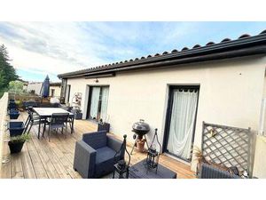 Monteux Maison plain pied avec garage  terrasse  adoucisseur d'eau & prise recharge Ve
