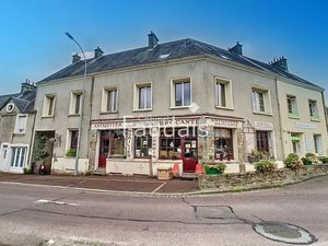 Vente maison 8 pièces 250 m² à Saint-Sauveur-le-Vicomte (50390)  371 000 €