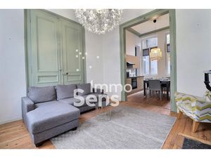 Vente maison 6 pièces 120 m² à Lille (59000)  415 000 €
