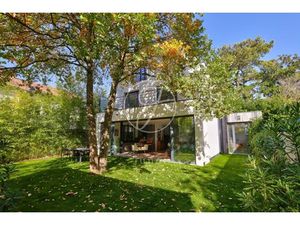 Maison de luxe à vendre dans le quartier Montretout
