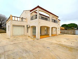 Villa T5 avec piscine de 224m² sur terrain de 995m²