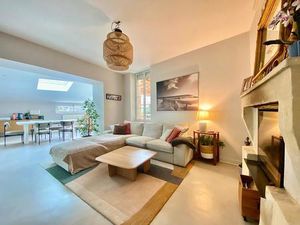 Jolie maison de village très proche de Libourne