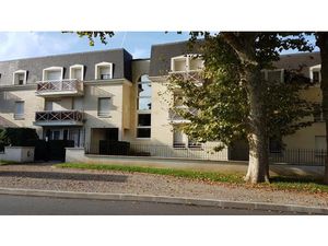 Location meublée appartement 1 pièce 28 m² à Villiers-sur-Marne (94350)  799 €