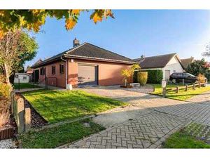 Bungalow résidentiel avec garage